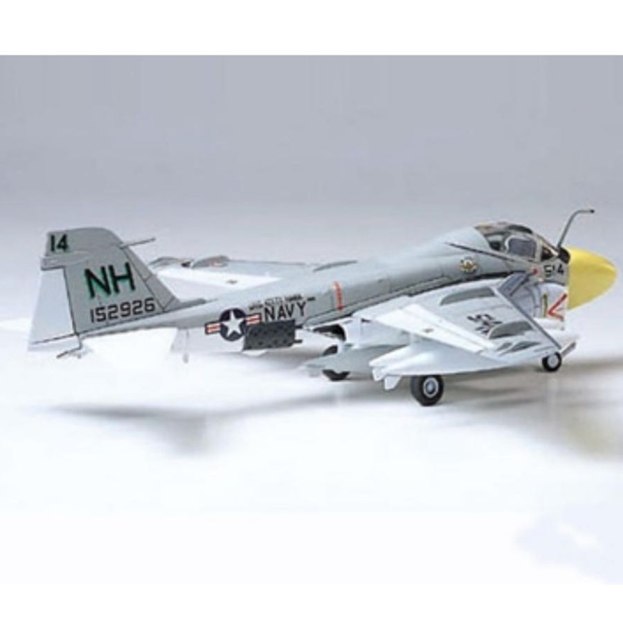 Model Kit Tamiya - Tamiya TA61606 1/100 Grumman A-6A Интример