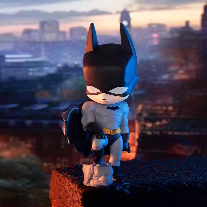 POP MART DC Gotham City Series – обзор и цена Model Kit Batman